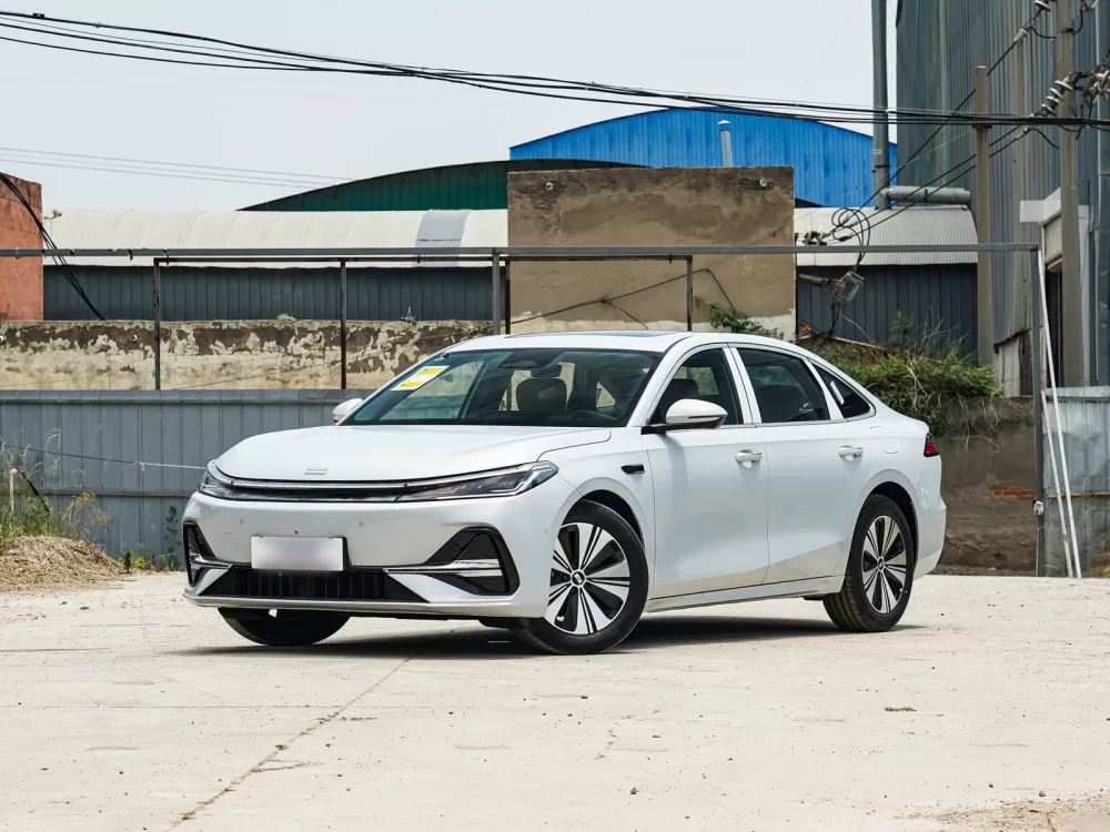 Geely A7 EM