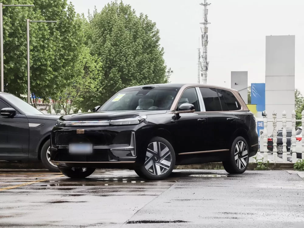 Geely M9