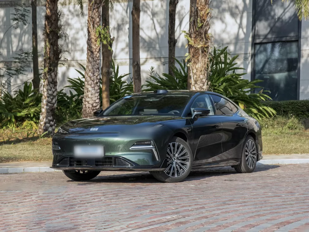 Geely Xingyao 8