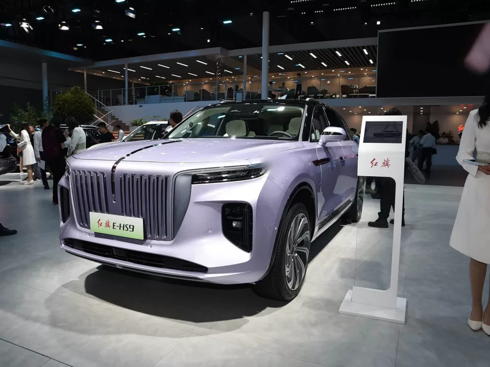 Hongqi E-HS9