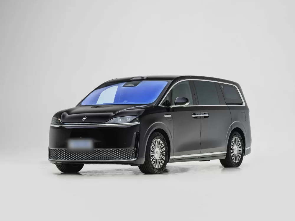 Luxeed V9