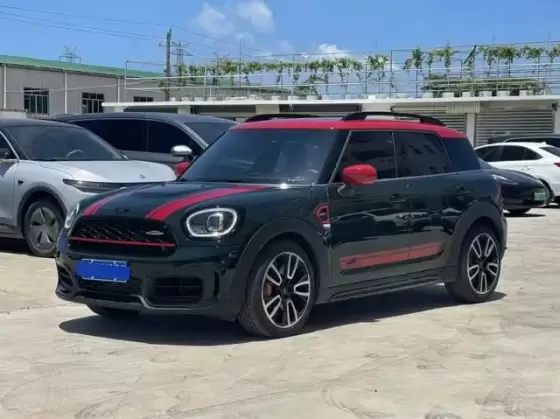 2023 MINI JCW Countryman