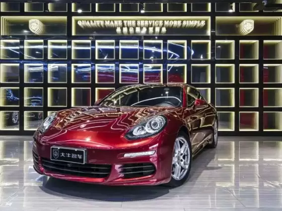2014 Porsche Panamera