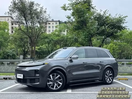 2023 Li Auto L8