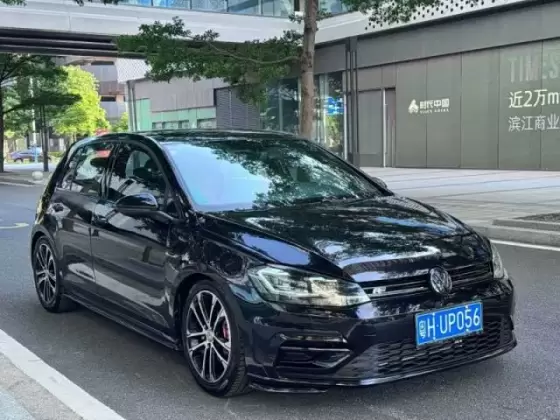 2018 Volkswagen Golf