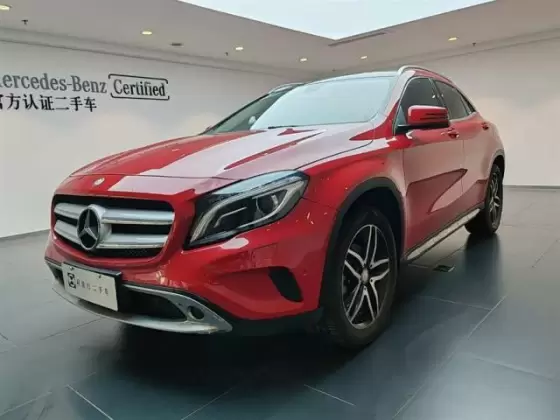 Mercedes-Benz GLA 220 4MATIC