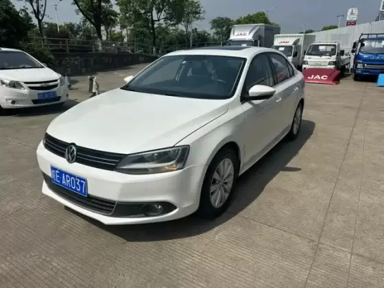 2014 Volkswagen Sagitar