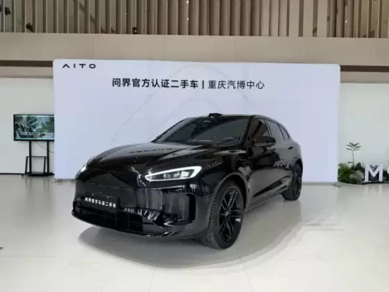 2025 AITO M5