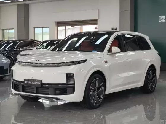 Li Auto L8