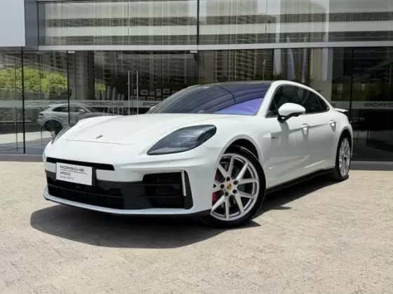 2025 Porsche Panamera