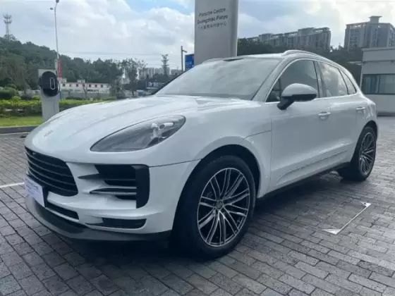2020 Porsche Macan