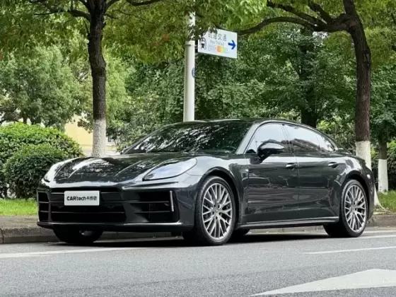 2024 Porsche Panamera