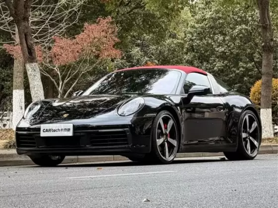 2022 Porsche 911
