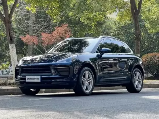 2022 Porsche Macan