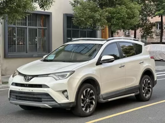 2016 Toyota Toyota 2016 RAV4 2.5 4WD Elite