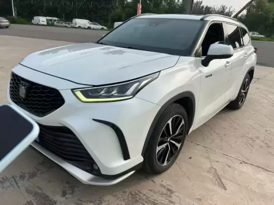 2021 Toyota Toyota Crown Lufang 2021 Crown Kluger 2.5 CVT 4WD Prestige
