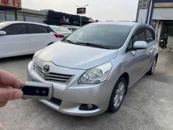 2015 Toyota Toyota E'Z 2015 Alivio 1.8 CVT 180E Crossover Version