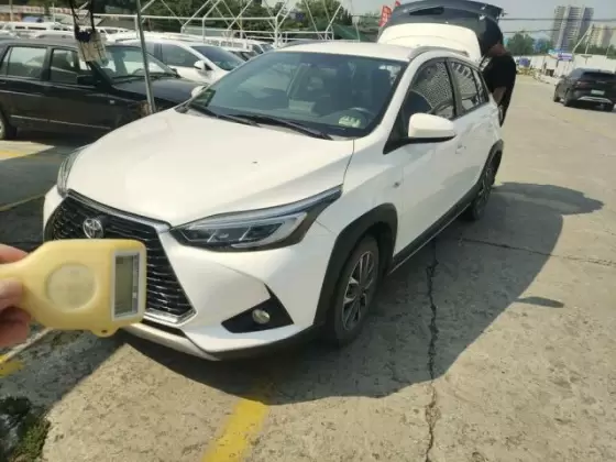 2022 Toyota Toyota Yaris 2022 YARiS L Ativ 1.5 CVT Leading PLUS Edition