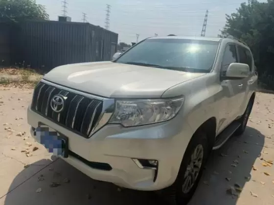 2019 Toyota Land Cruiser Prado