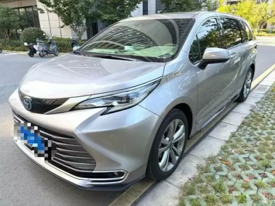 2023 Toyota Sienna