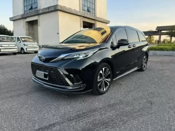 2023 Toyota Sienna