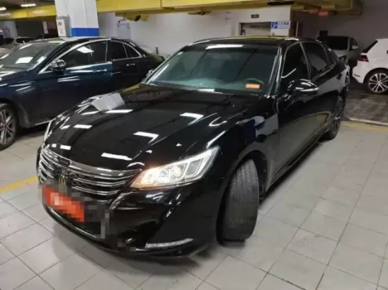 2019 Toyota Crown
