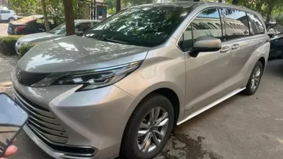 2023 Toyota Sienna