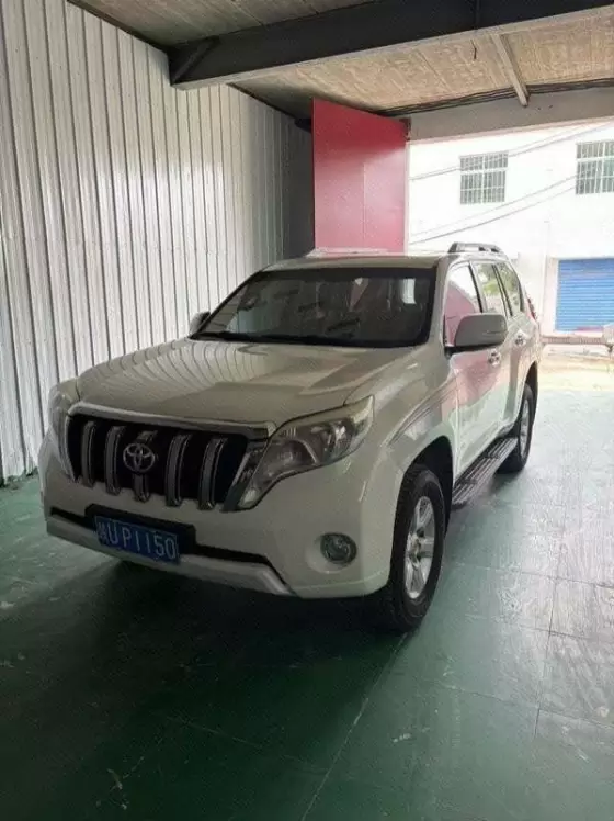 2017 Toyota Land Cruiser Prado