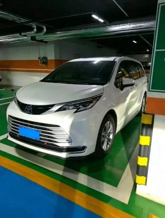 2022 Toyota Sienna