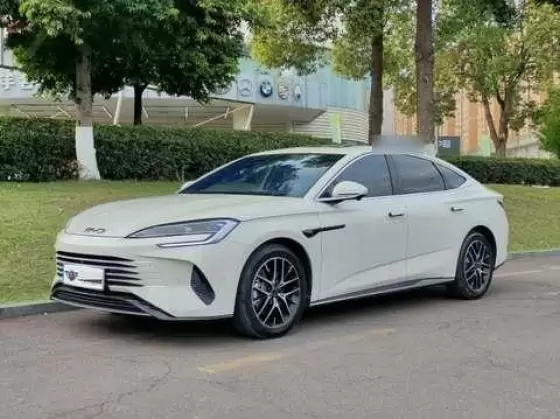2025 BYD BYD Seal