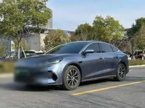 2025 BYD BYD Seal