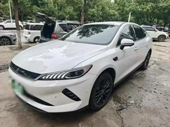 2025 BYD BYD Qin PLUS EV