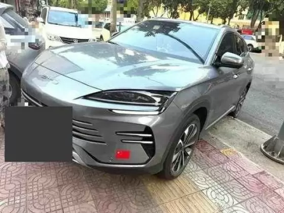 2025 BYD BYD Seal U