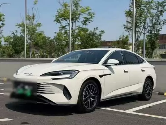 2025 BYD BYD Seal