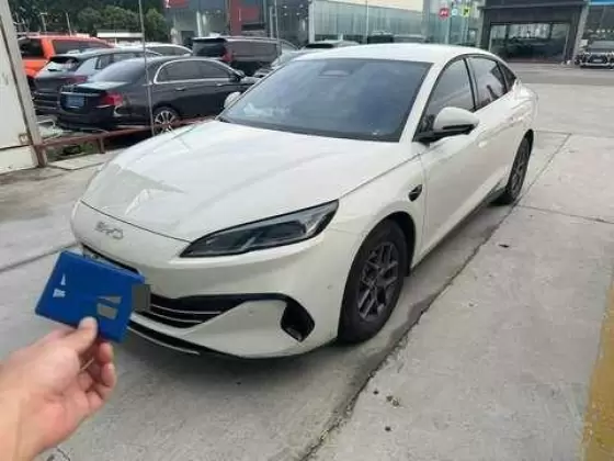 2025 BYD BYD Seal
