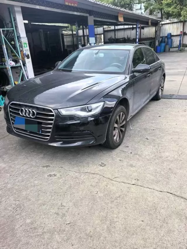 Audi 2012 A6L 2.0 TFSI continuously variable standard model