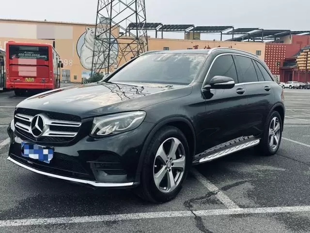 Mercedes Benz 2017 GLC 260 4MATIC 2.0T Sport Model