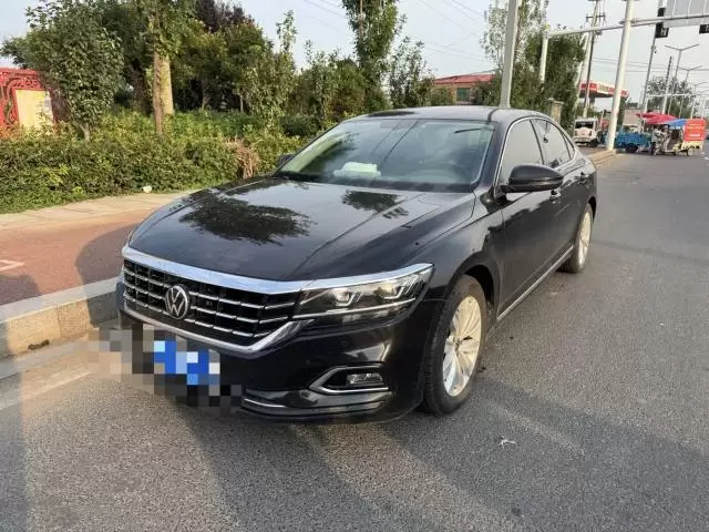 Volkswagen 2020 Passat 2.0 TSI 330 TSI Elite Edition