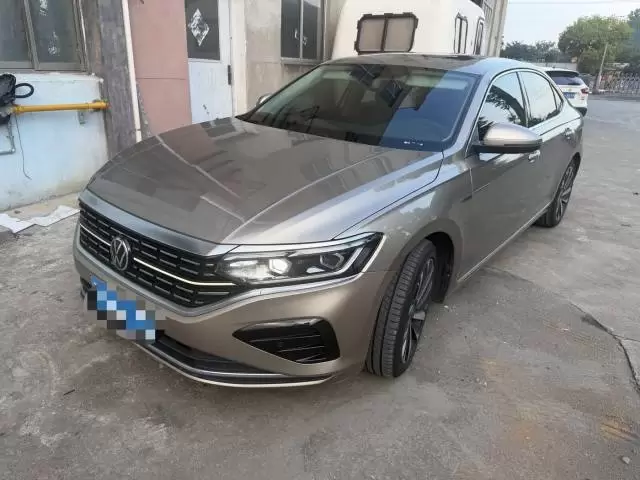 Volkswagen 2021 Passat 2.0 TSI 330 TSI Prestige Edition