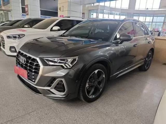 Audi 2022 Q3 1.4 TFSI 35 TFSI Fashion Dynamic Version