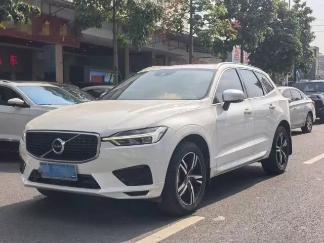 Volvo 2019 XC60 2.0T T5 AWD R-Design Sport
