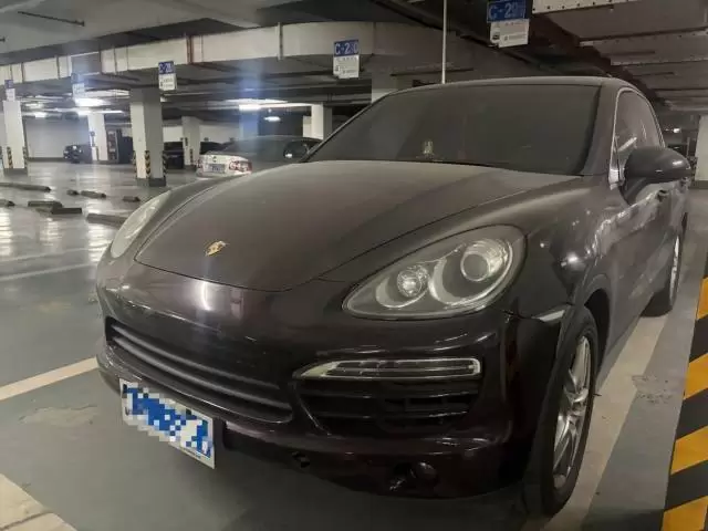 Porsche Cayenne (Imported) 2012 Cayenne 3.0T