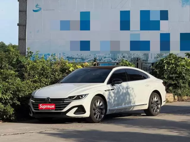 Volkswagen 2023 CC 2.0 TSI 380 TSI Striking Edition