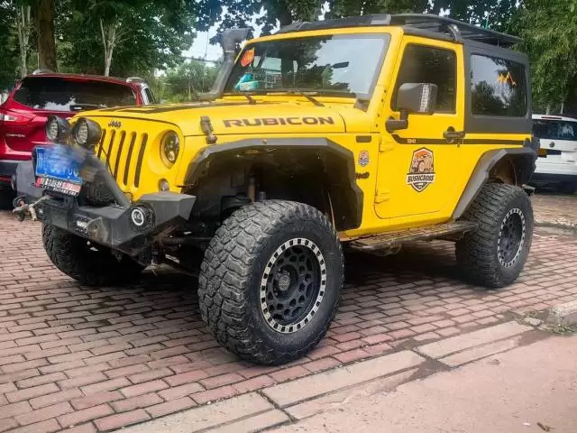 Jeep Wrangler (Imported) 2013 Wrangler 3.6 2-Door Sahara