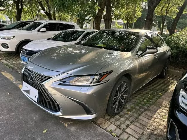 Lexus ES (Imported) 2022 ES300h 2.5 Continuously Variable Transmission Premium Edition